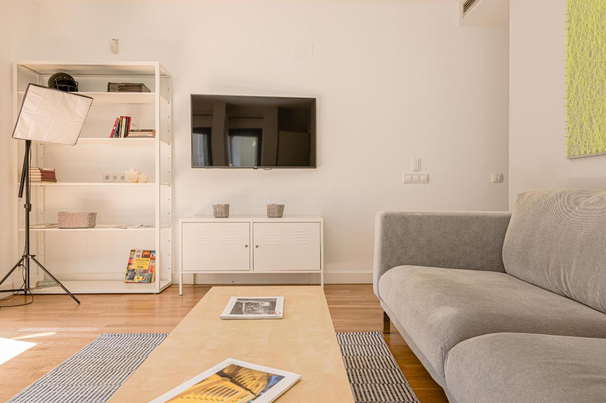 Chueca - Pedro Zerolo By Sharingco Apartment Madrid Bagian luar foto
